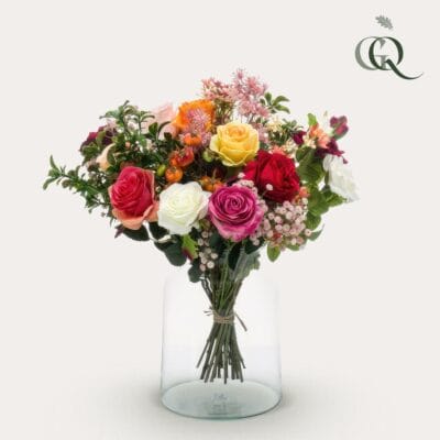 Kunstboeket Flame Roses – met de hand gebonden kunstrozenboeket – ±45 cm